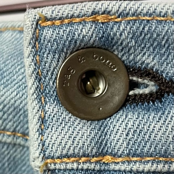 Rag & Bone The Dre Thrasher Boyfriend Jeans Light Wash Size 26 - Picture 8 of 15